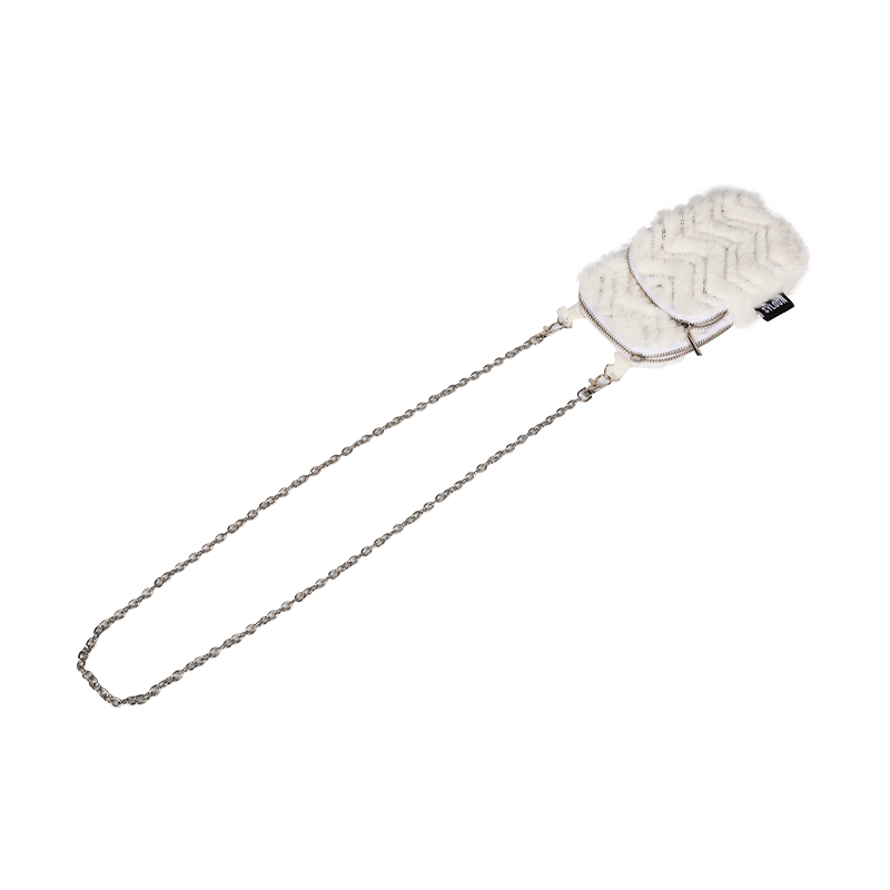 Bolso bandolera pequeño de felpa blanco